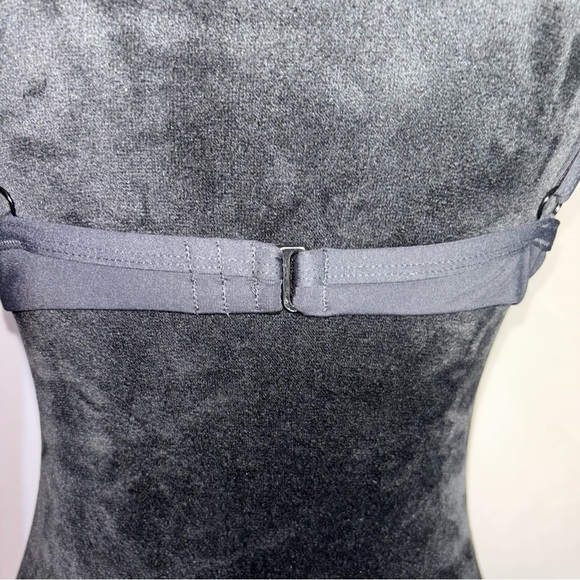 Captiva Women’s Swim Bikini Top Scalloped Trim Size L - Picture 7 of 11